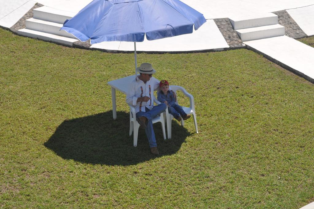 Hotel Azulejos Playa Chachalacas エクステリア 写真